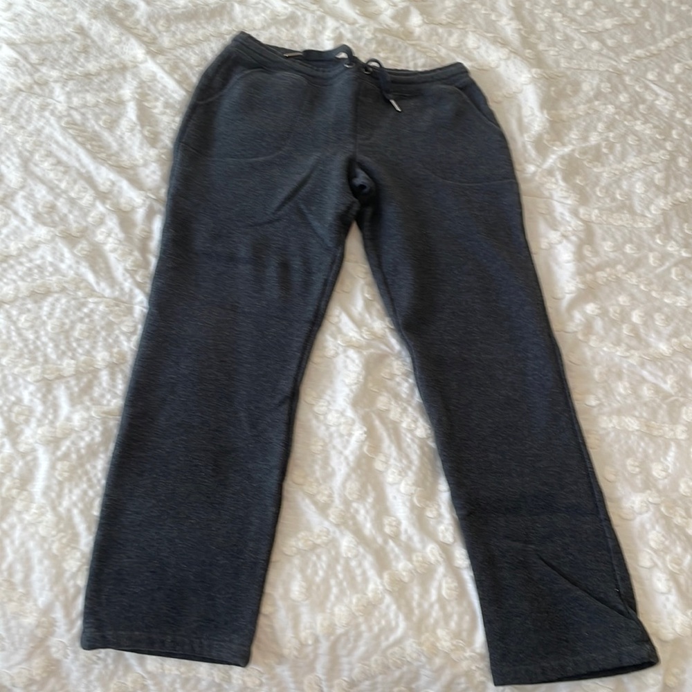 Women’s size medium Green Tea sweatpants